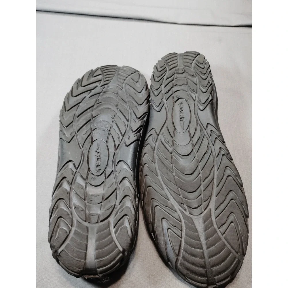 Speedos Adjustable UNISEX Barefoot Watersport Shoe Quick Dry Beach Swim Resort M
